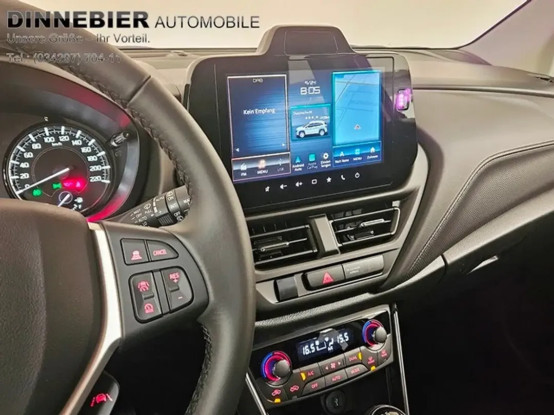 Suzuki S-Cross - Thumbnail 12