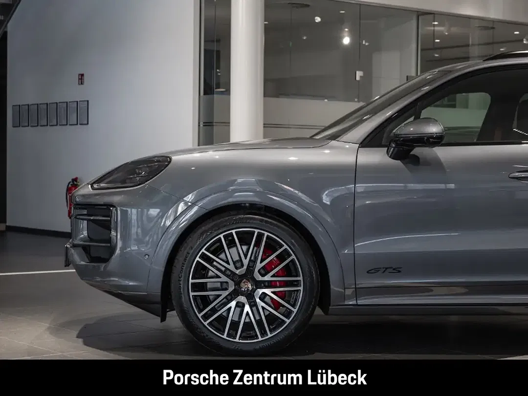 Porsche Cayenne - Thumbnail 12