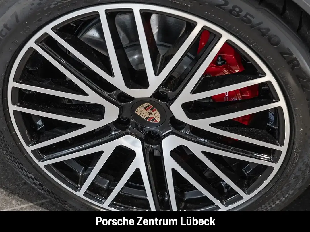 Porsche Cayenne - Thumbnail 13