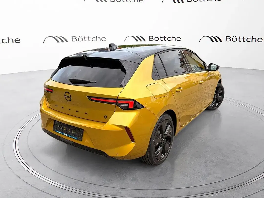 Opel Astra - Thumbnail 4