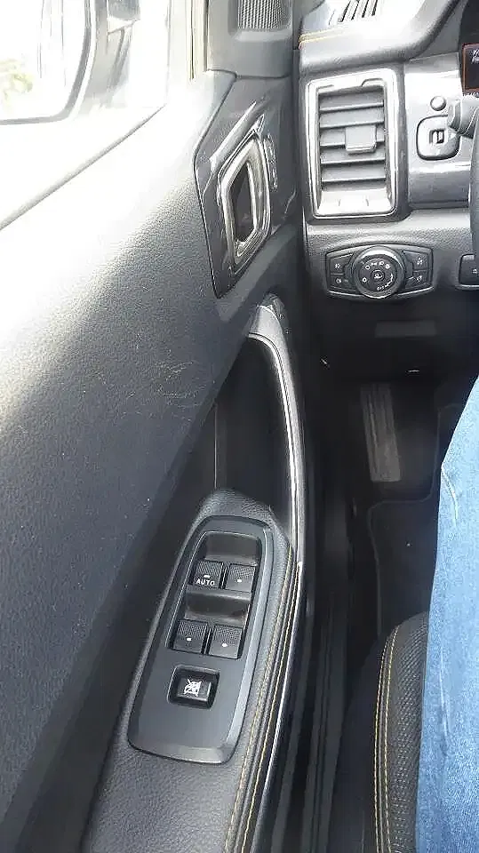 Ford Ranger - Thumbnail 12
