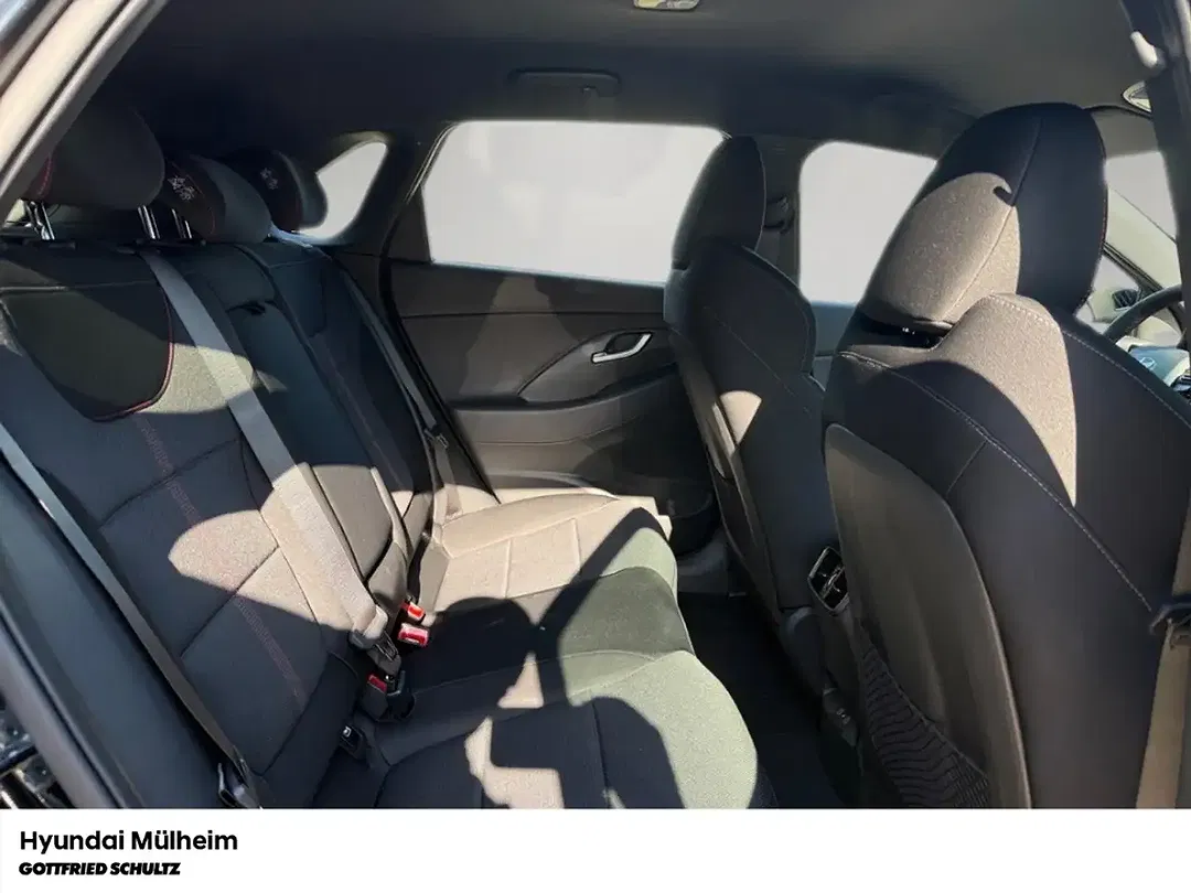 Hyundai i30 - Thumbnail 6