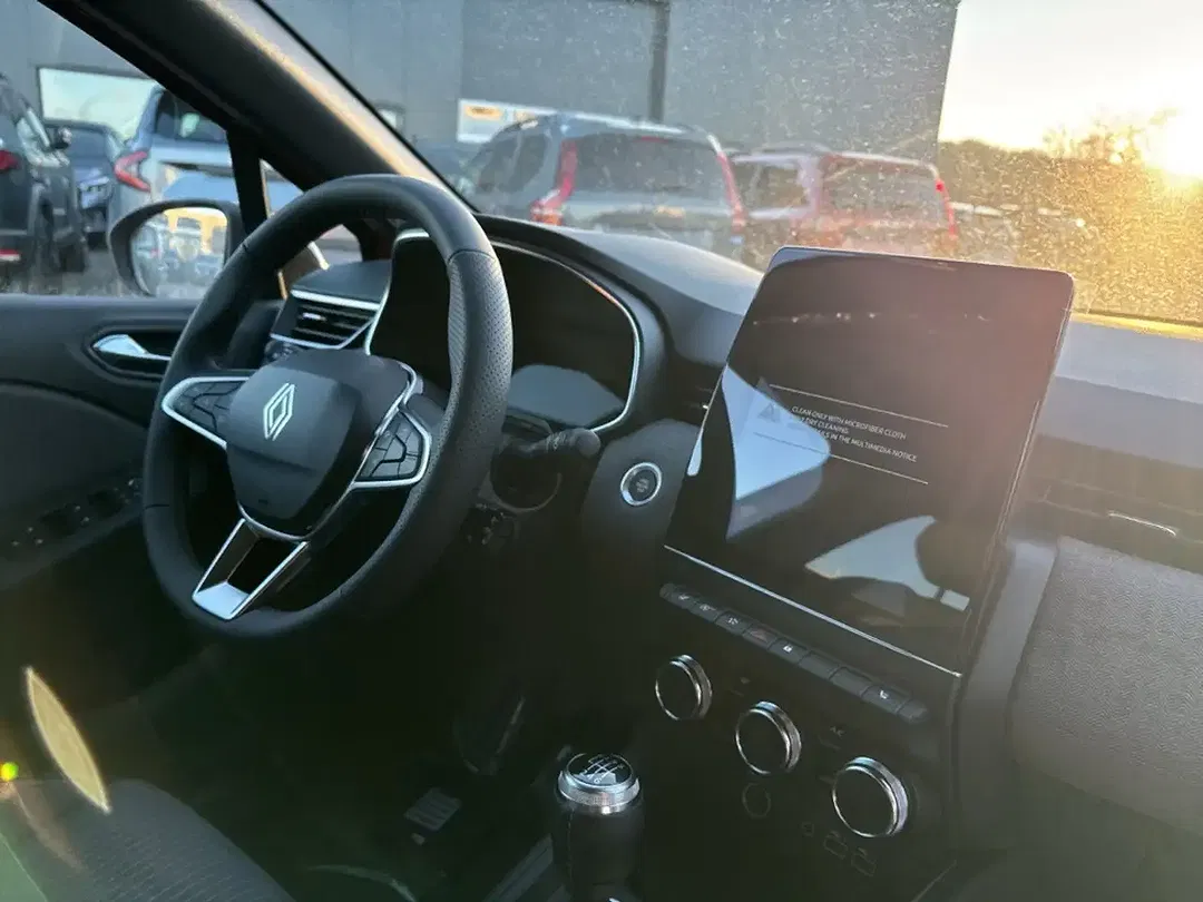 Renault Clio - Thumbnail 12