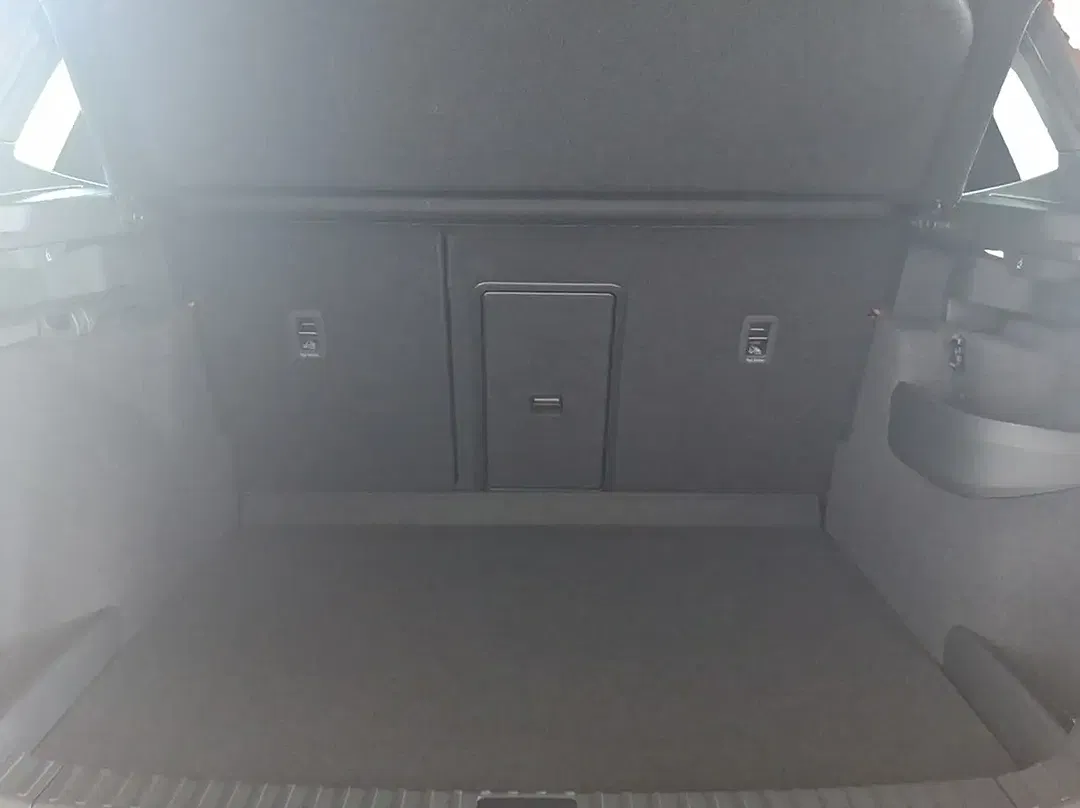 Skoda Karoq - Thumbnail 9