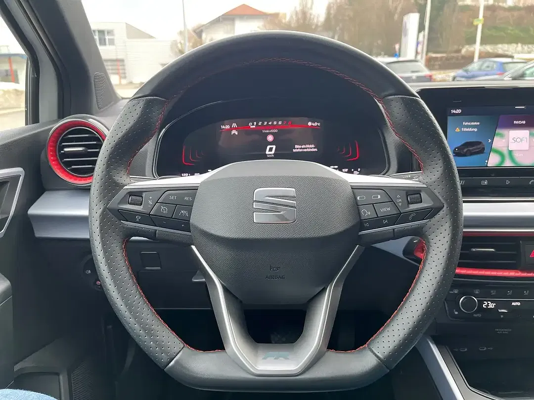 SEAT Arona - Thumbnail 10