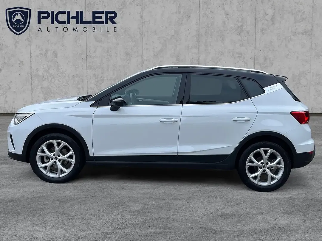 SEAT Arona - Thumbnail 3
