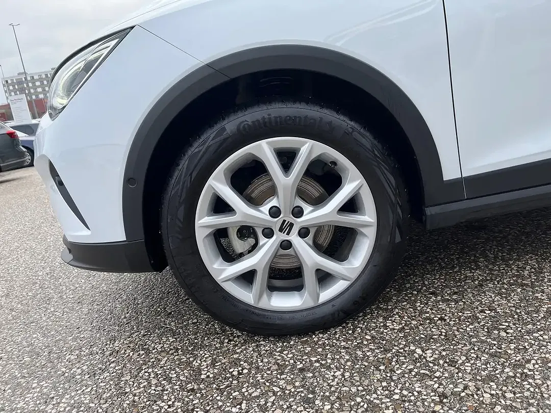 SEAT Arona - Thumbnail 5