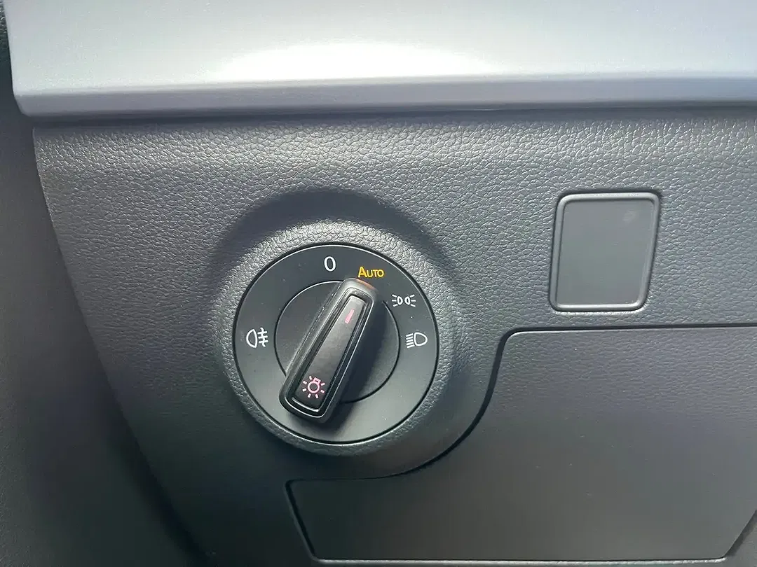 SEAT Arona - Thumbnail 9
