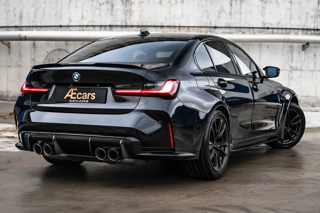 BMW M3 - Thumbnail 4