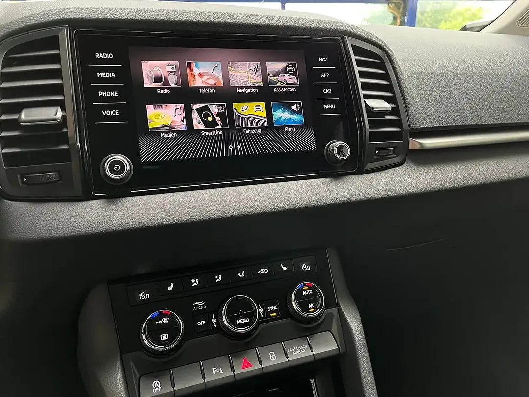 Skoda Karoq - Thumbnail 15