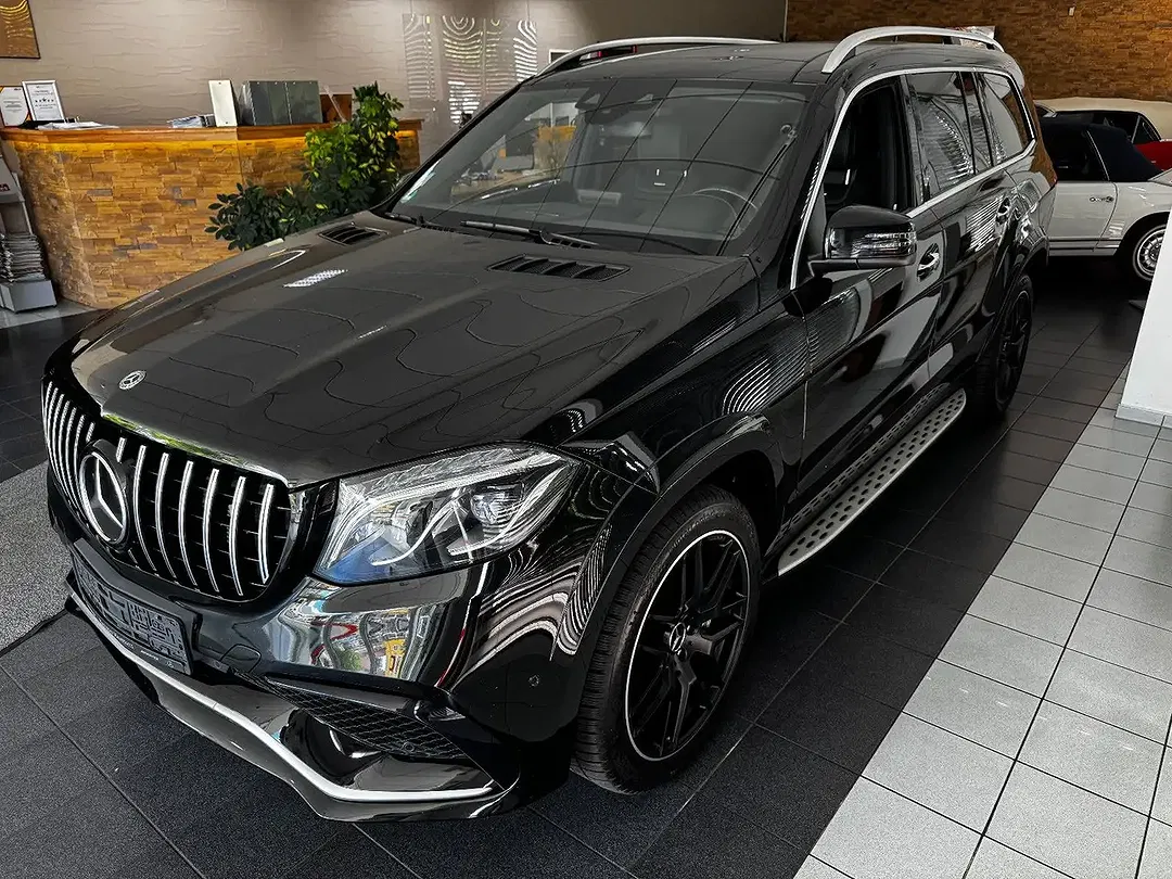 Mercedes-Benz GLS 63 AMG - Thumbnail 4