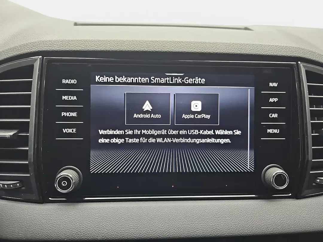 Skoda Karoq - Thumbnail 9