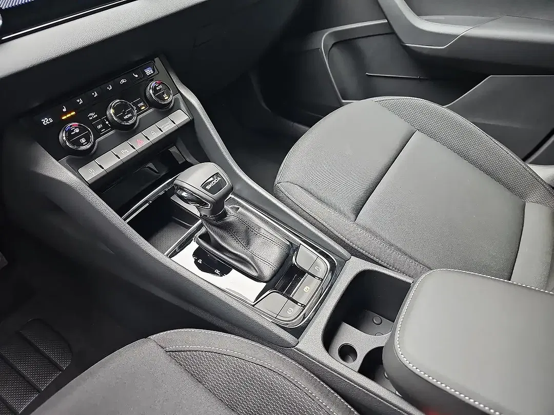 Skoda Karoq - Thumbnail 12