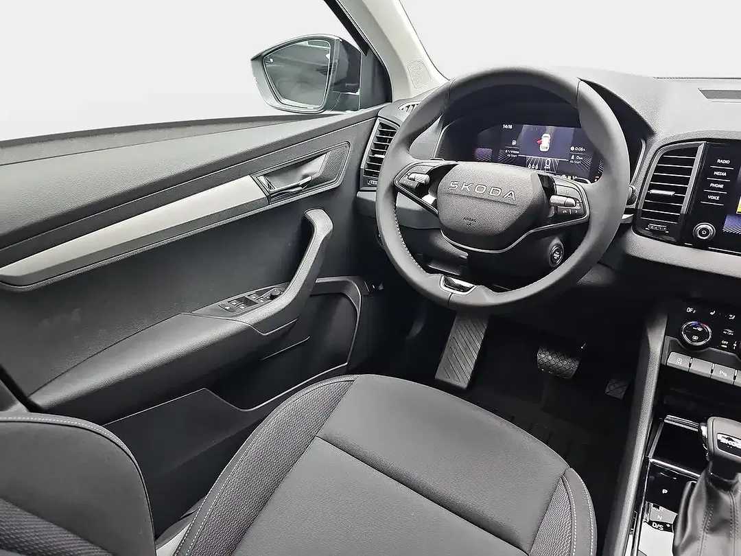 Skoda Karoq - Thumbnail 8