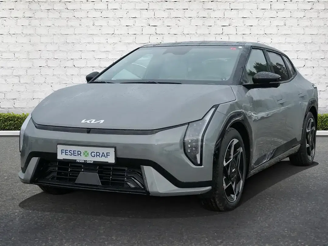 Kia EV4 - Thumbnail 11