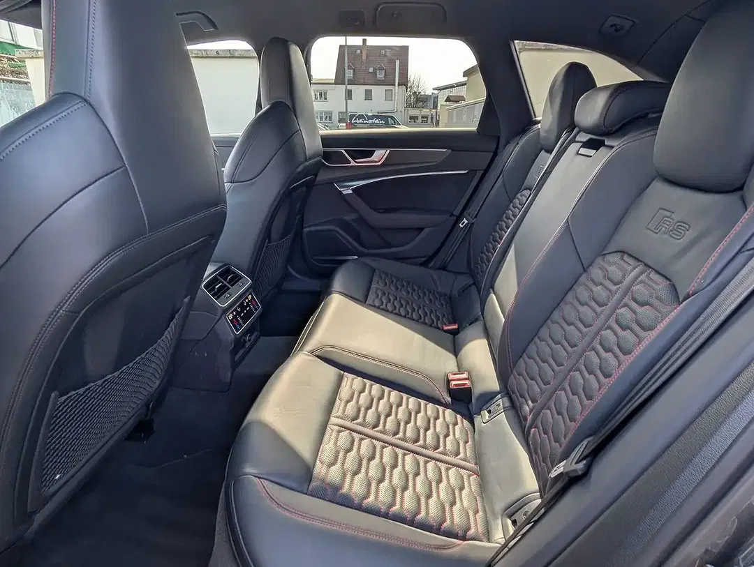 Audi RS6 - Thumbnail 10