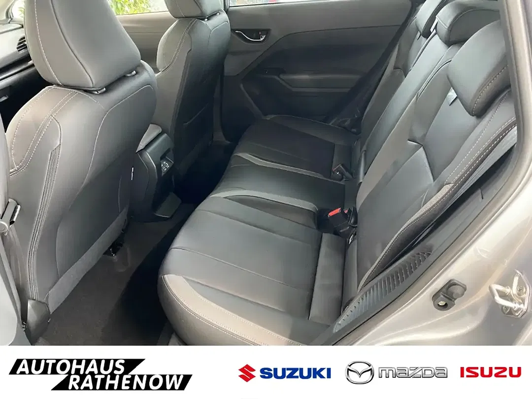 Subaru Crosstrek - Thumbnail 11