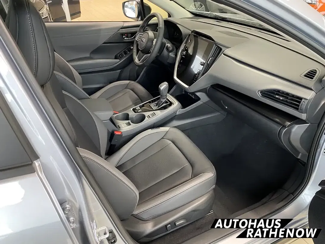 Subaru Crosstrek - Thumbnail 12