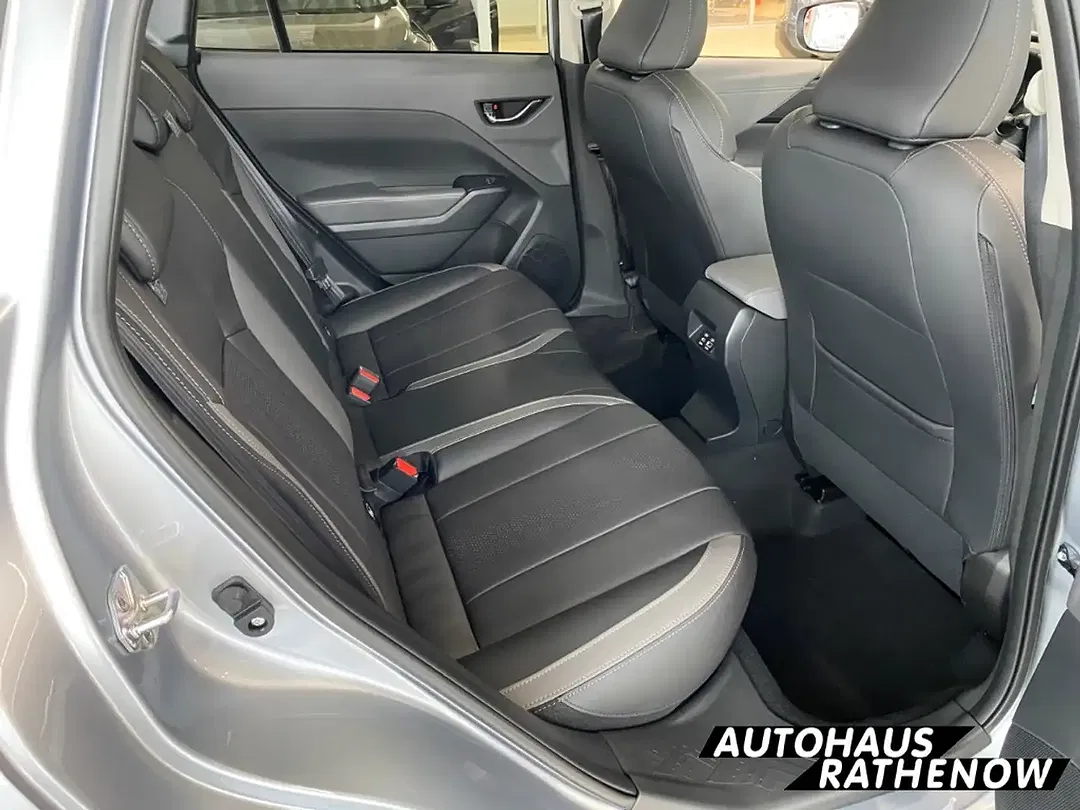 Subaru Crosstrek - Thumbnail 13