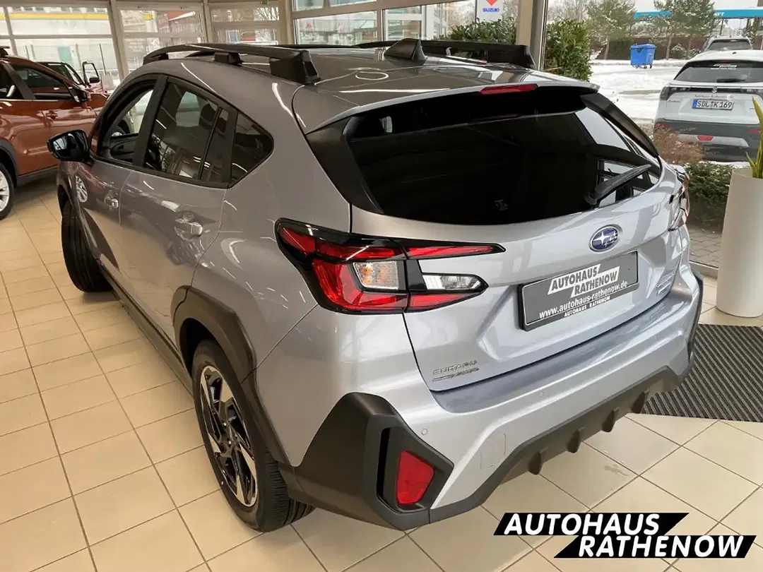 Subaru Crosstrek - Thumbnail 4