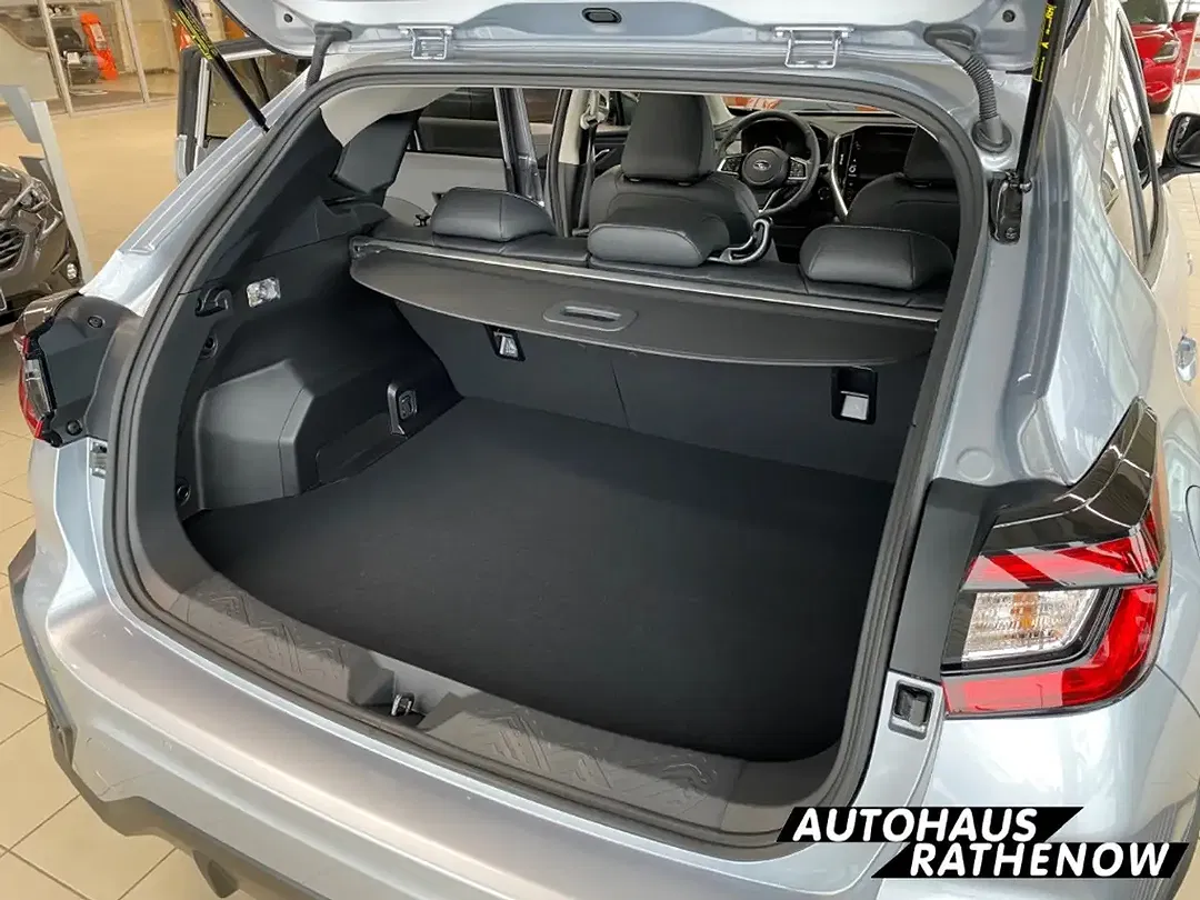 Subaru Crosstrek - Thumbnail 6