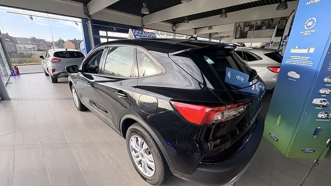 Ford Kuga - Thumbnail 2