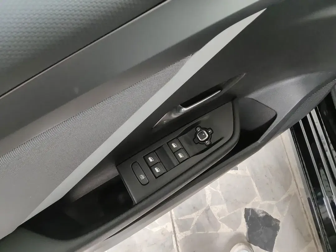 Opel Astra - Thumbnail 10