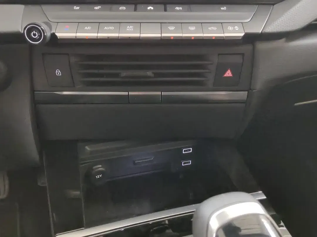 Opel Astra - Thumbnail 20