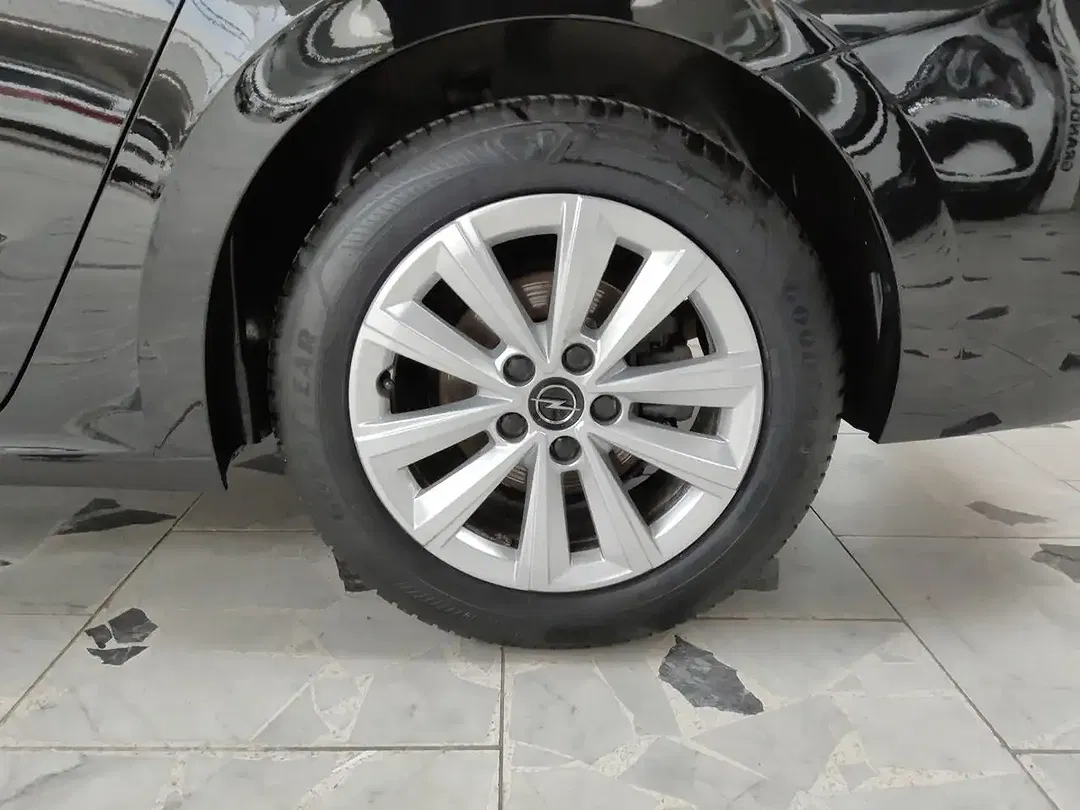 Opel Astra - Thumbnail 5