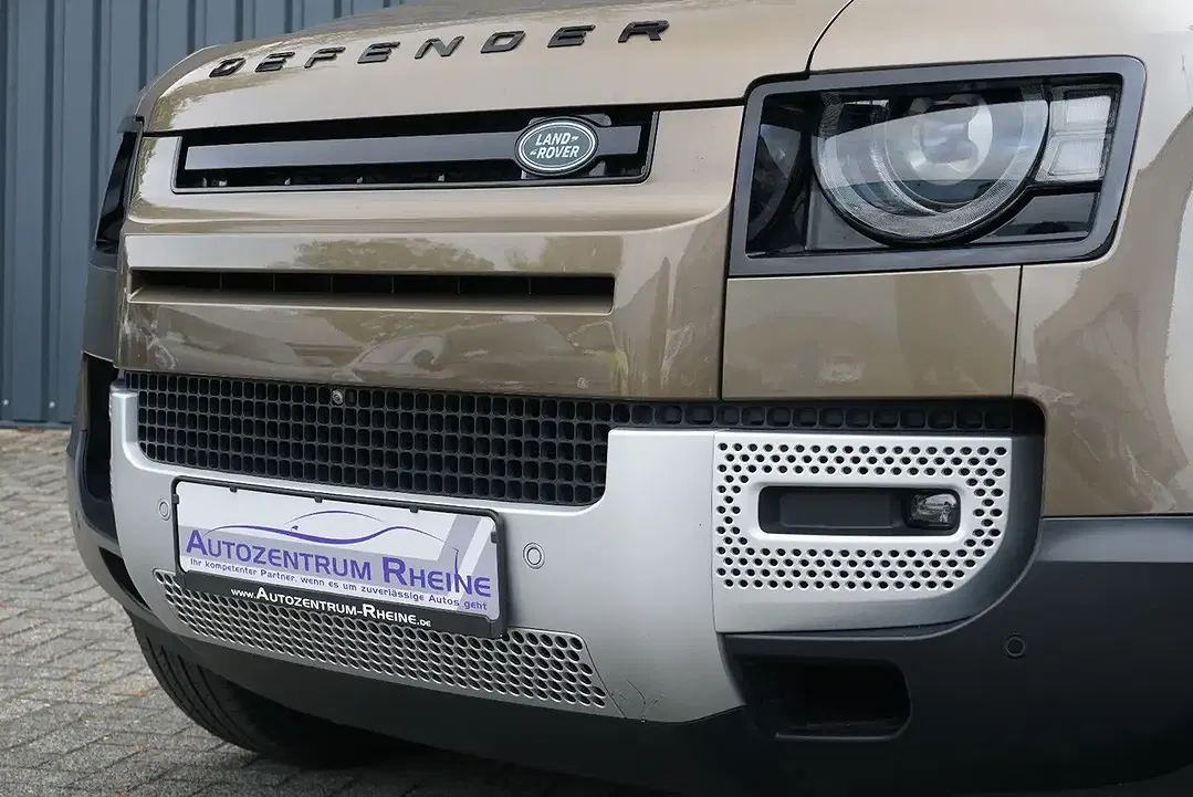 Land Rover Defender - Thumbnail 13