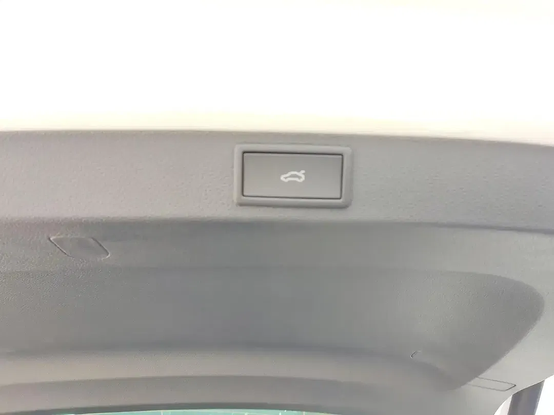 Skoda Karoq - Thumbnail 11