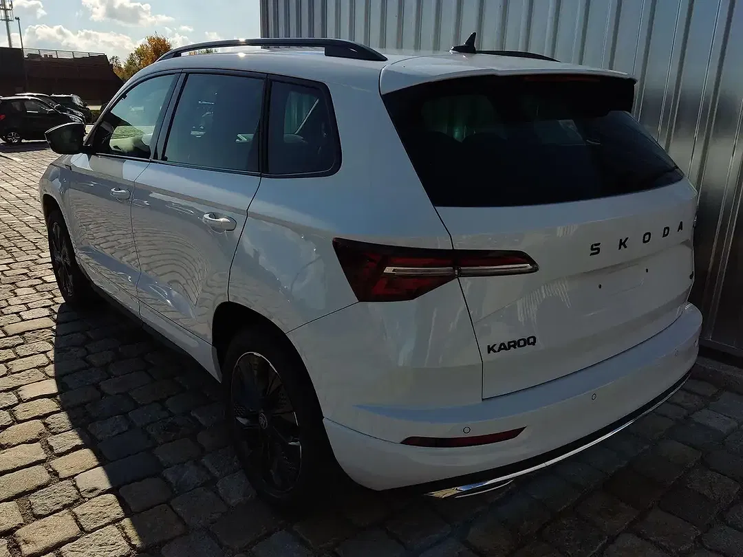 Skoda Karoq - Thumbnail 2