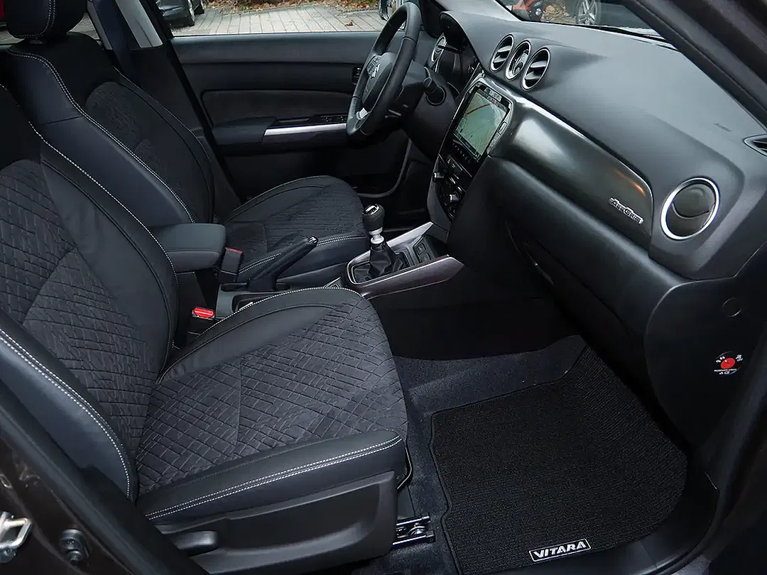 Suzuki Vitara - Thumbnail 8