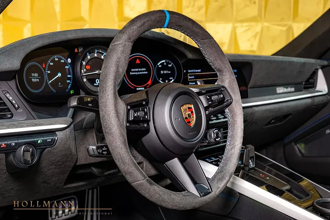 Porsche 992 - Thumbnail 11