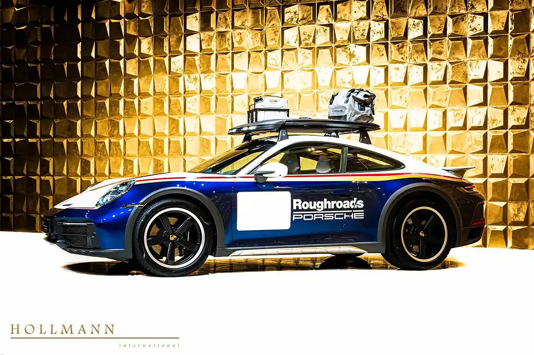 Porsche 992 - Thumbnail 3