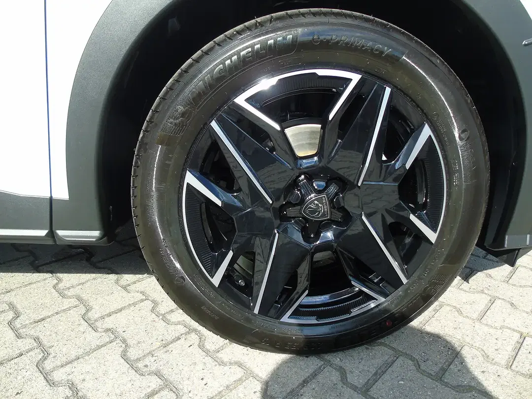 Peugeot 3008 - Thumbnail 20