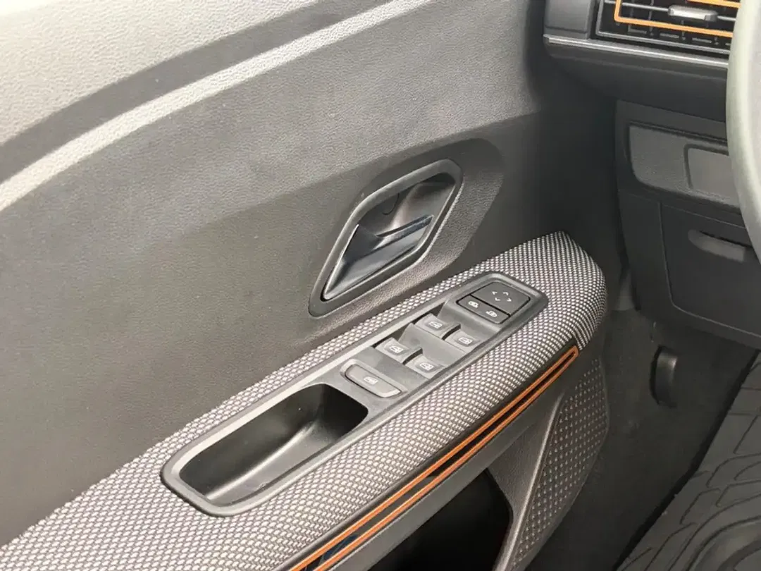 Dacia Sandero - Thumbnail 13