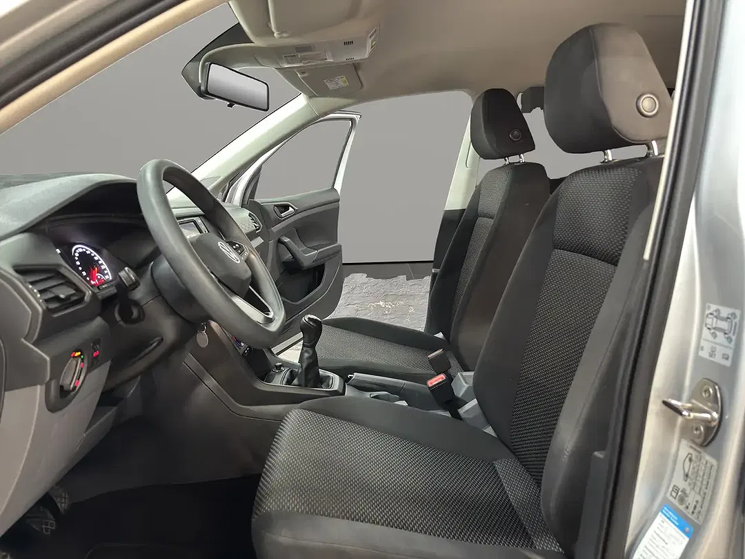Volkswagen T-Cross - Thumbnail 6