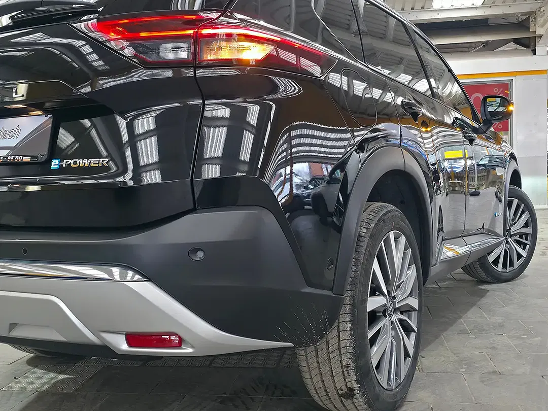 Nissan X-Trail - Thumbnail 4