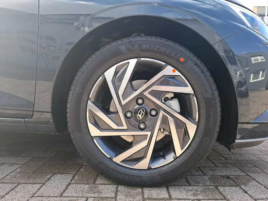 Hyundai i20 - Thumbnail 6