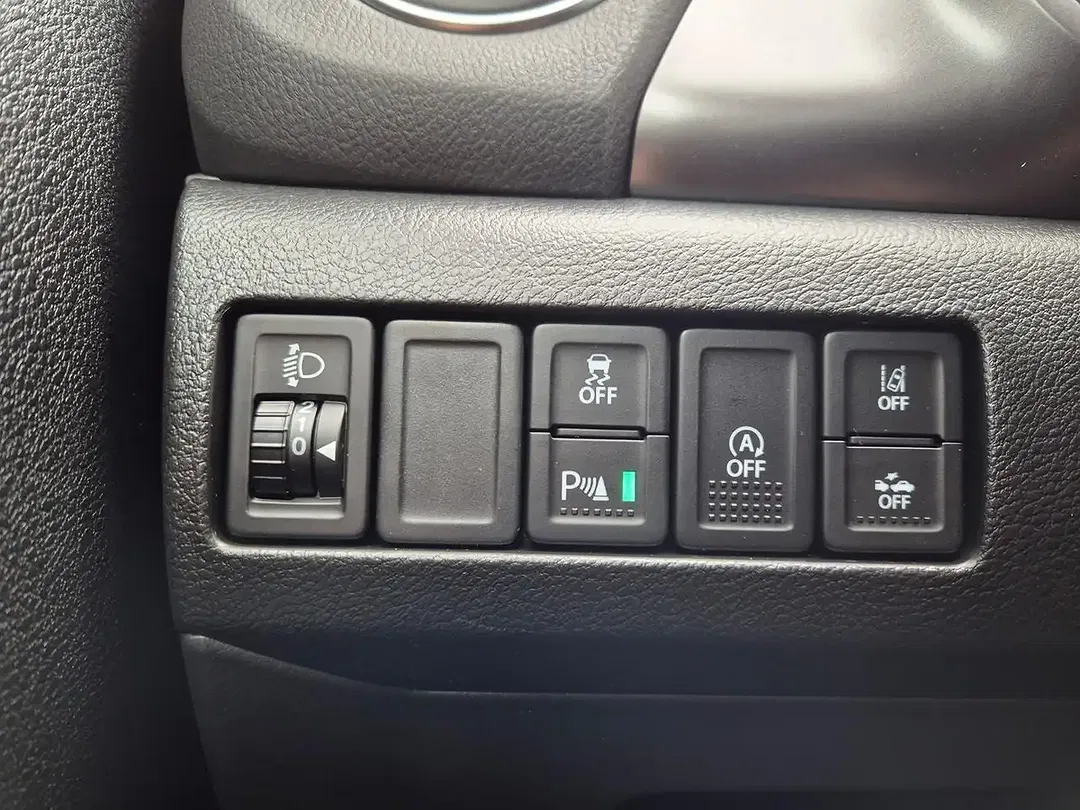 Suzuki Vitara - Thumbnail 14
