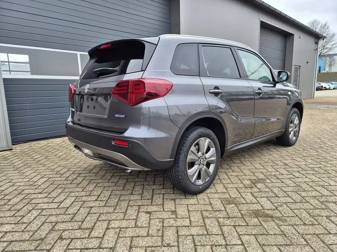 Suzuki Vitara - Thumbnail 5