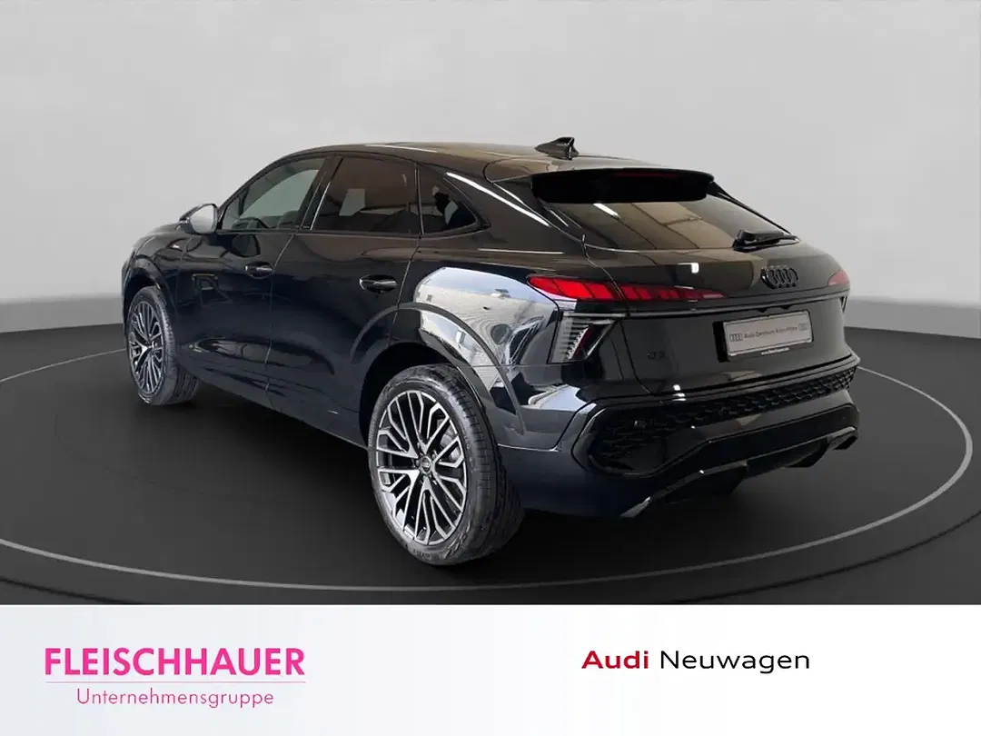 Audi Q3 - Thumbnail 5