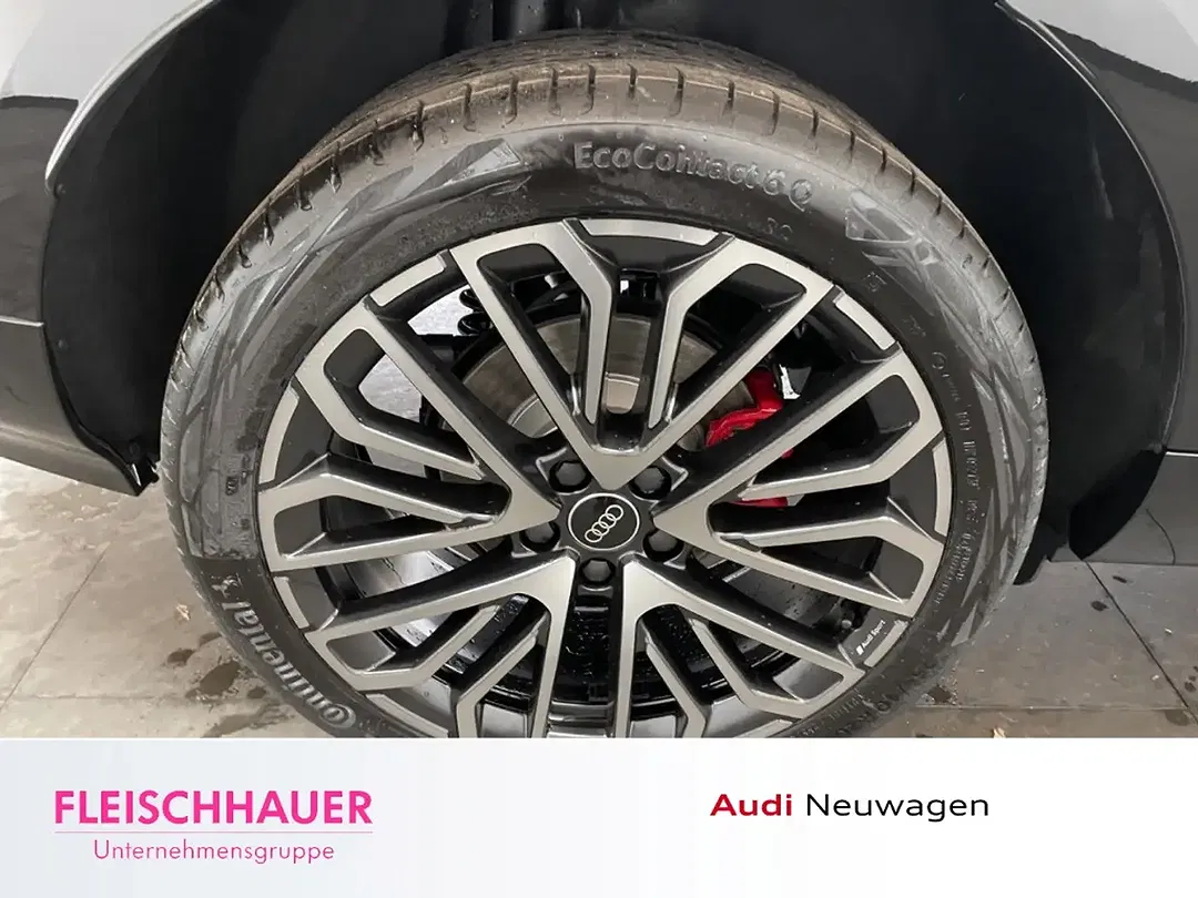 Audi Q3 - Thumbnail 8