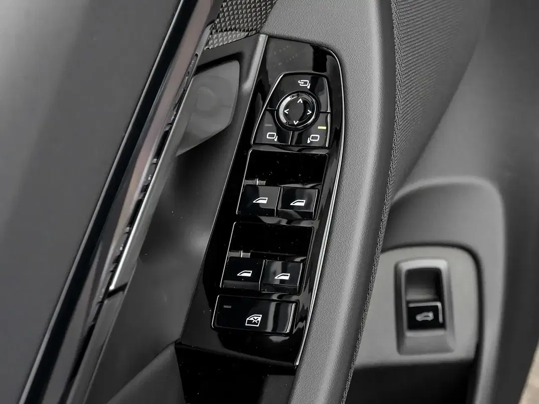 BMW 520 - Thumbnail 14