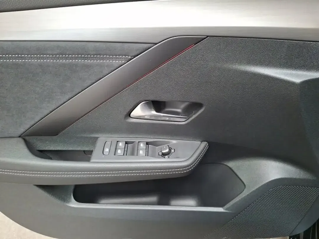 Opel Astra - Thumbnail 6