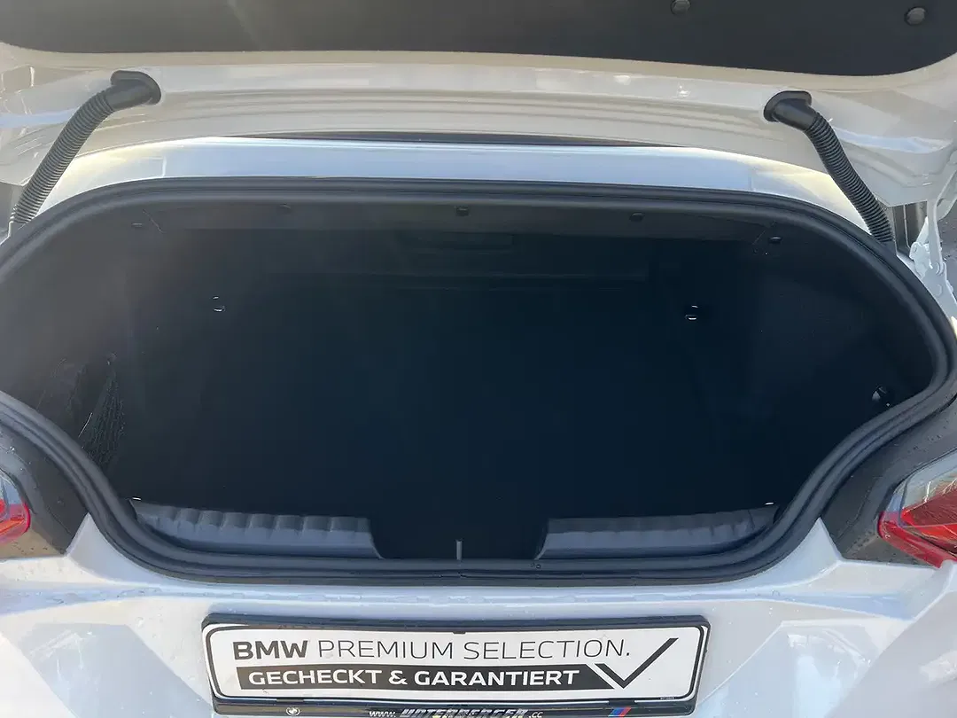 BMW Z4 - Thumbnail 12