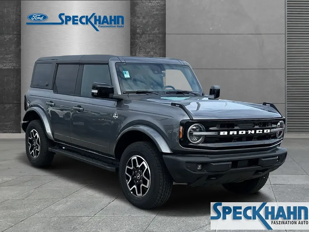 Ford Bronco - Thumbnail 5