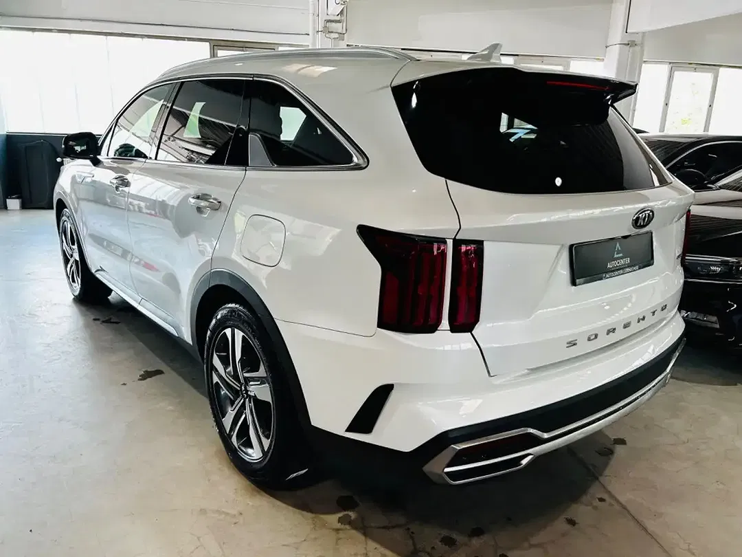 Kia Sorento - Thumbnail 3