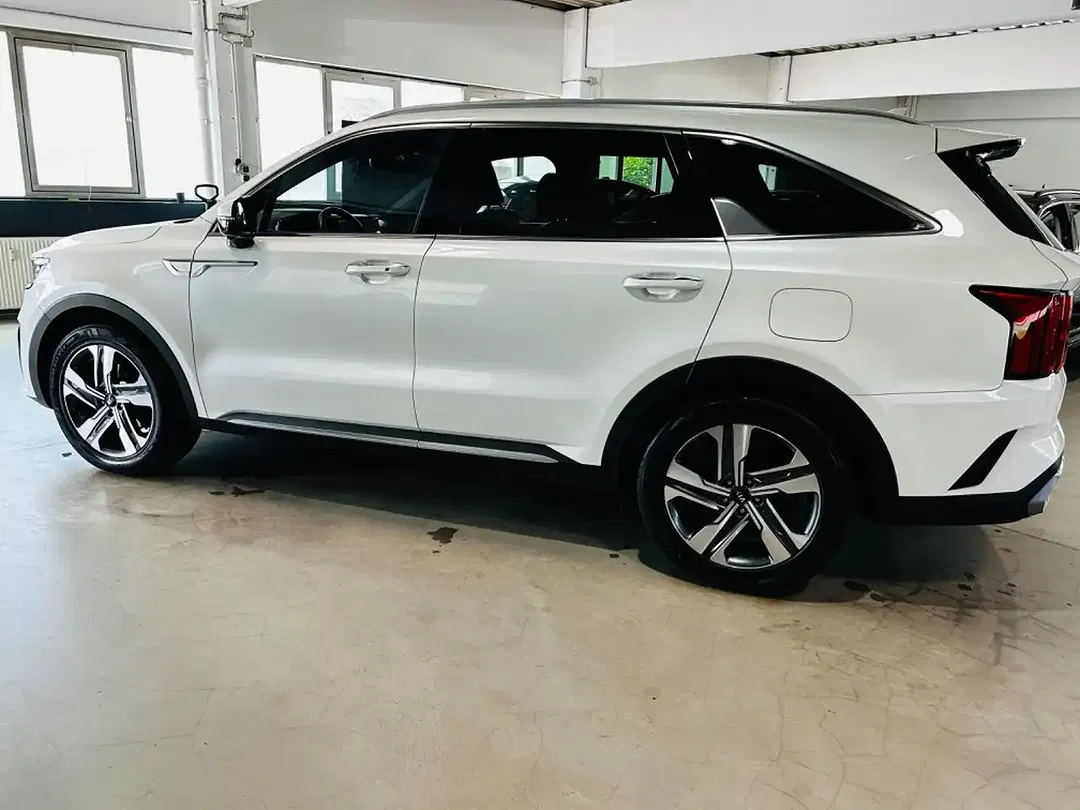 Kia Sorento - Thumbnail 4